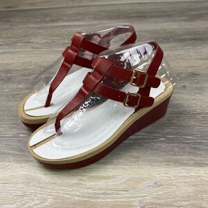 Journee Collection Womens Red Thong‎ Wedge Sandals Shoes 7M